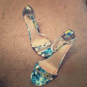 Blue watercolor Charles by Charles David. Size 6.5